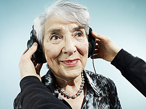 一个人,放,耳机,老年,女人