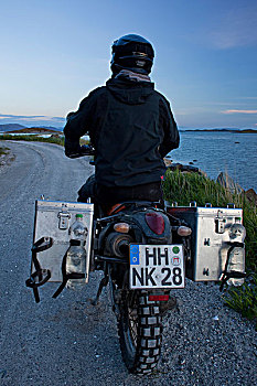 男人,骑,耐力赛,摩托车,挪威人,海岸,晚间,黎明,挪威,斯堪的纳维亚,欧洲