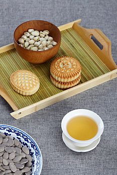 中国传统小吃与茶文化