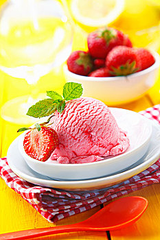 草莓,冰激凌,甜点