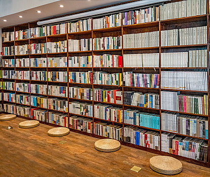 重慶市江北區(qū)喵兒石創(chuàng)藝特區(qū)書店