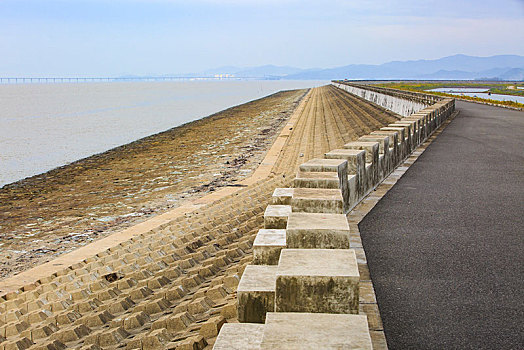 海塘,堤坝,堰坝,坚固,石块,防护,护岸,海岸线,白云,路面