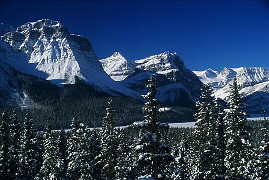 全景,积雪,山峦,班芙国家公园,艾伯塔省,加拿大