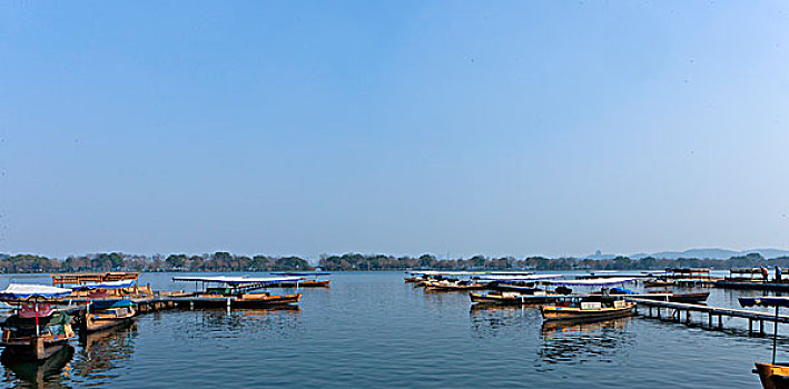 杭州西湖摇撸船码头