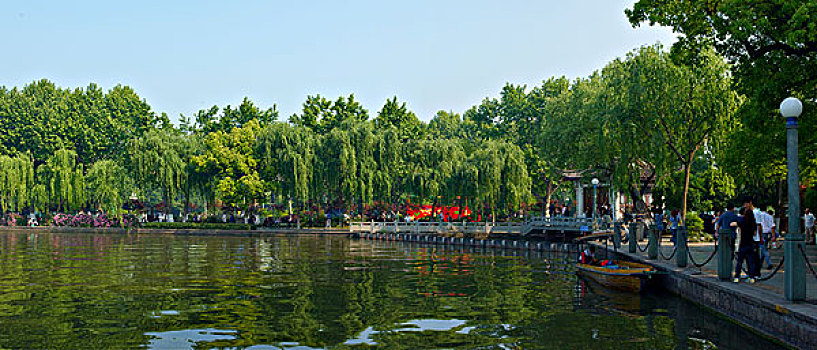 新西湖十景,湖滨晴雨