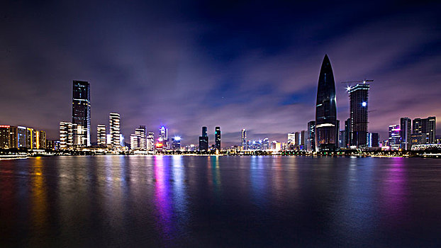 中国广东深圳南山后海湾都市夜景