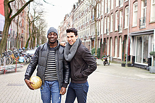 头像,两个,年轻,男人,街上,拿着,足球,阿姆斯特丹,荷兰