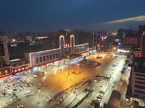 郑州火车站夜景