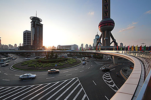 上海陆家嘴金融贸易区,东方明珠