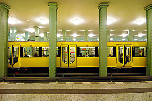 黄色,地铁,车站,东方,柏林