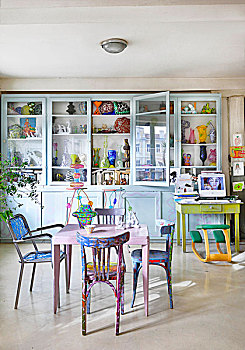 桌子,彩色,椅子,正面,花瓶,柜子