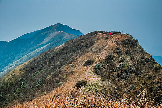 山岭冬色