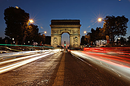 巴黎凯旋门夜景