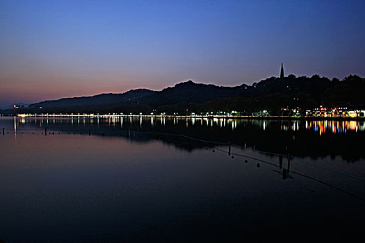 杭州北山路夜景