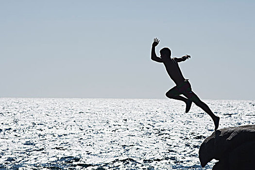 少男,跳跃,海洋,剪影