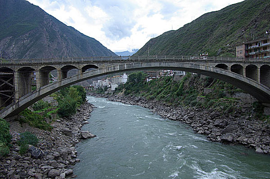 西藏丹巴大渡河