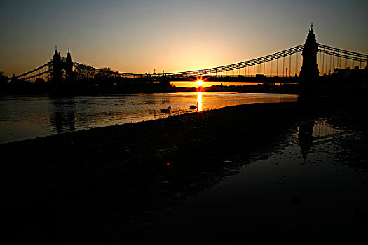 吊桥,河,黄昏,桥,泰晤士河,伦敦,英格兰