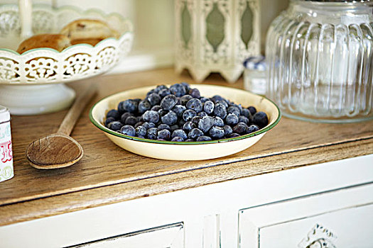 碗,蓝莓,厨房操作台