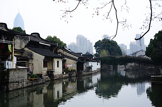 浙江绍兴八字桥社区沿河民居