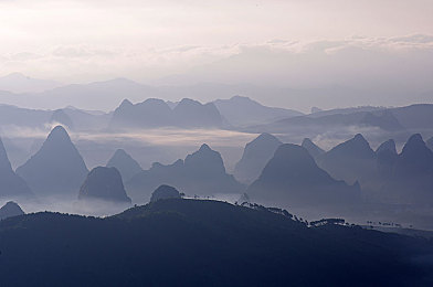 喀斯特地貌图片