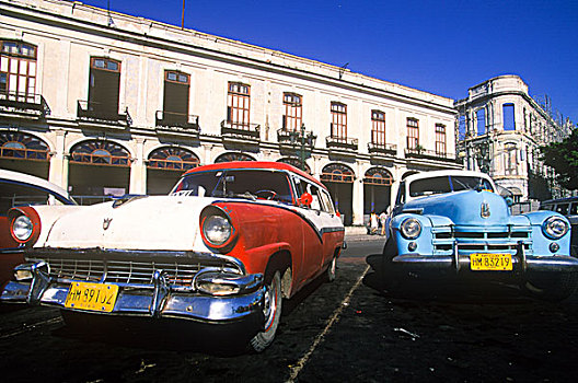 老爷车,白天,老城,哈瓦那