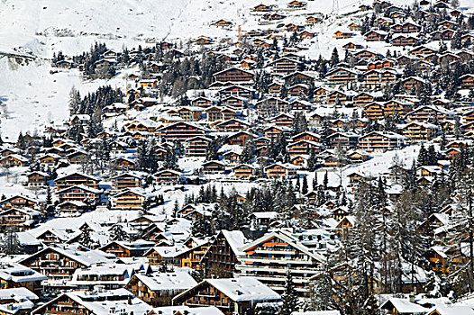 瑞士,韦尔比耶,滑雪胜地,冬天,滑雪,木制屋舍,白天