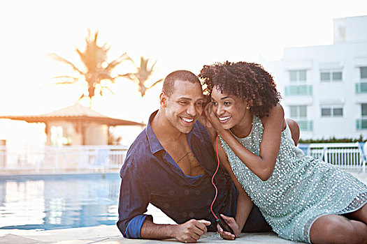 时髦,情侣,分享,耳机,池边,里约热内卢,巴西