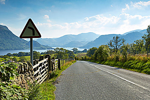 乡村道路,景色,湖区,乌尔斯维特湖,坎布里亚,英格兰