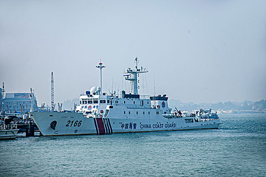 福建厦门市厦门港口停泊的海警船