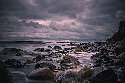 大石头,风暴,阴天,夜晚,海滩,丹麦