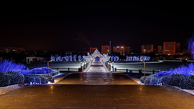 中国长春世界雕塑公园冰雪乐园夜景