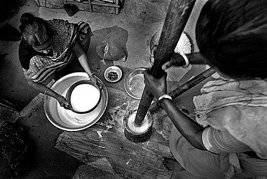女人,印度教,社区,研磨,米饭,制作,蛋糕,节日,结束,工人,上班,白天,孟加拉,一月,2008年