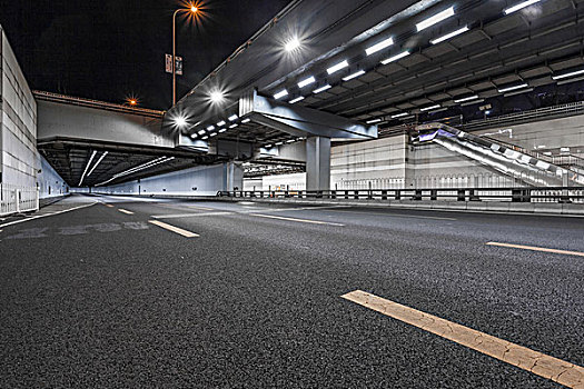 地下通道modernhighwaytunnelunderpass