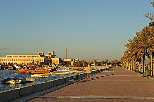 kuwait,city,wooden,fishing,boats,next,to,promenade