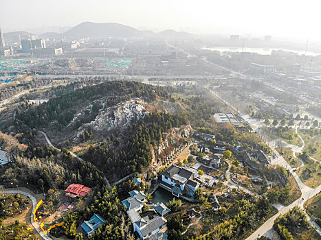 航拍江苏徐州龟山景区龟山汉墓