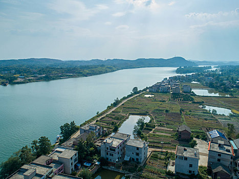 俯瞰绿色的湘江河流,中国湖南
