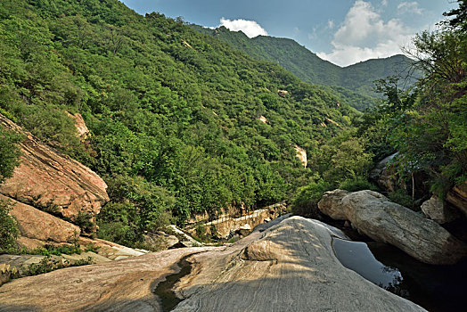 河北省石家庄平山县藤龙山风景区