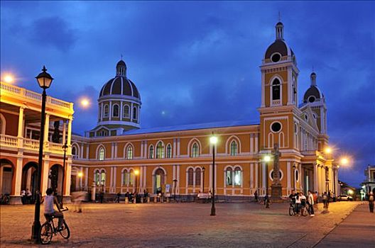 大教堂,夜晚,格拉纳达,尼加拉瓜,中美洲