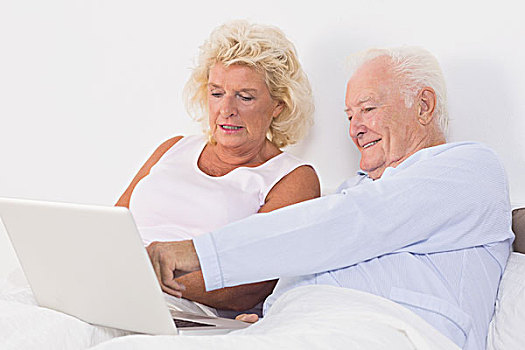 老化,情侣,笔记本电脑,床