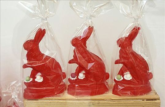 三个,红色,复活节兔子,糖果,玻璃纸,纽伦堡,中间,弗兰克尼亚,巴伐利亚,德国,欧洲