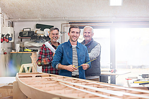 头像,微笑,男性,木匠,工作,木头,船,工作间