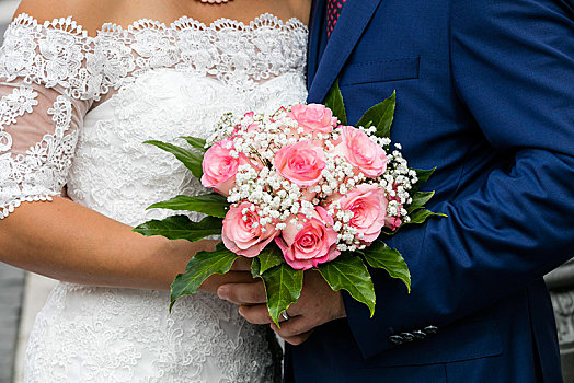 新郎,新娘,拿着,新娘手花,粉色,玫瑰,意大利,欧洲