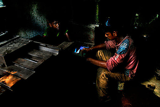 童工,船坞,达卡,孟加拉,亚洲人,报告,1999年,工业,使用,危险,状况,小,健康