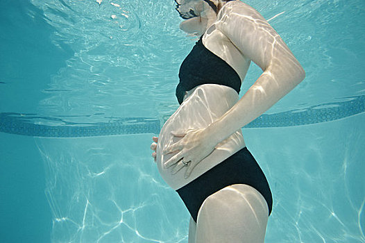 怀孕,女人,躯干,水下