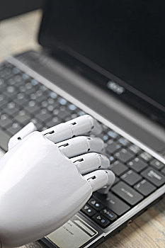 人工智能机器人机械手操作电脑键盘