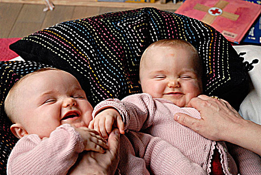 双胞胎,女婴,笑,室内