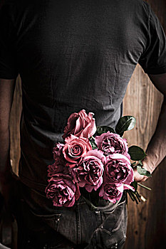 男人,拿着,花束,玫瑰,情人节