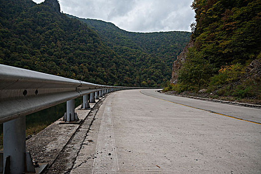 山区公路