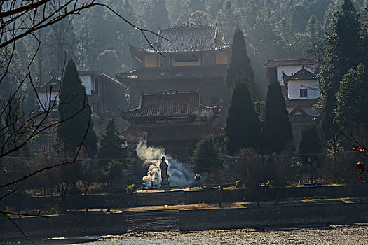 树,蓝,背景,池塘,倒影,烟,枯枝,寺庙,太阳,阳光,水,岸,淤泥,泥潭,村庄,山岗