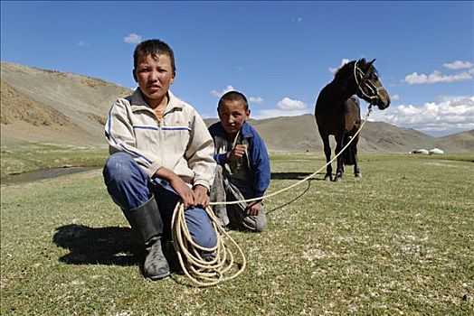 蒙古人,男孩,马,哈萨克斯坦,蒙古,亚洲